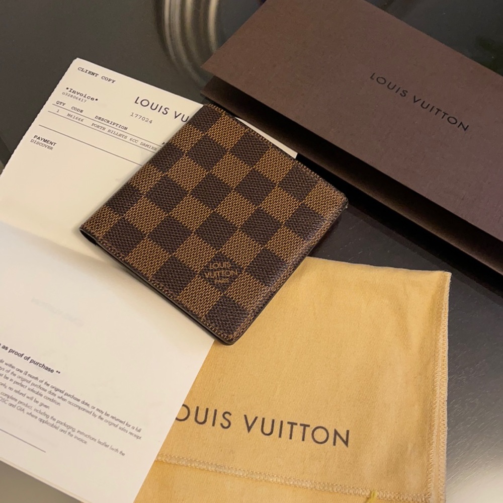 Louis Vuitton Damier wallet